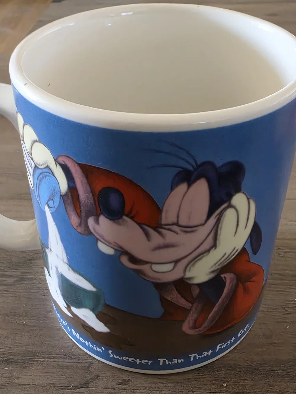 Disney 26 oz